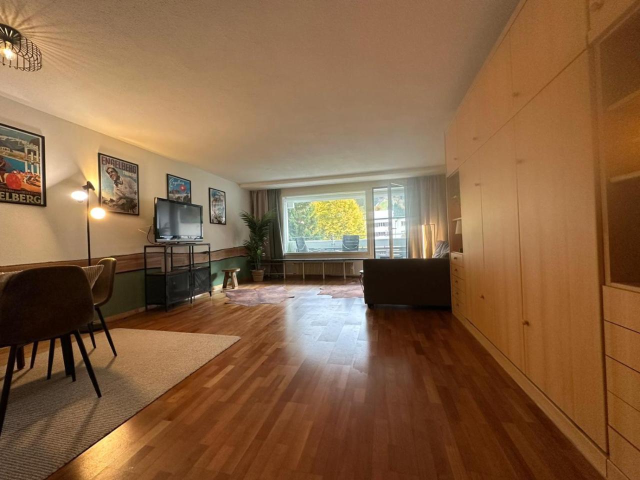 Alpine Hideaway - Cozy Mountainview Studio, Home-Cinema, Free Parking, Ski, Engelberg, Luzern – bild 5