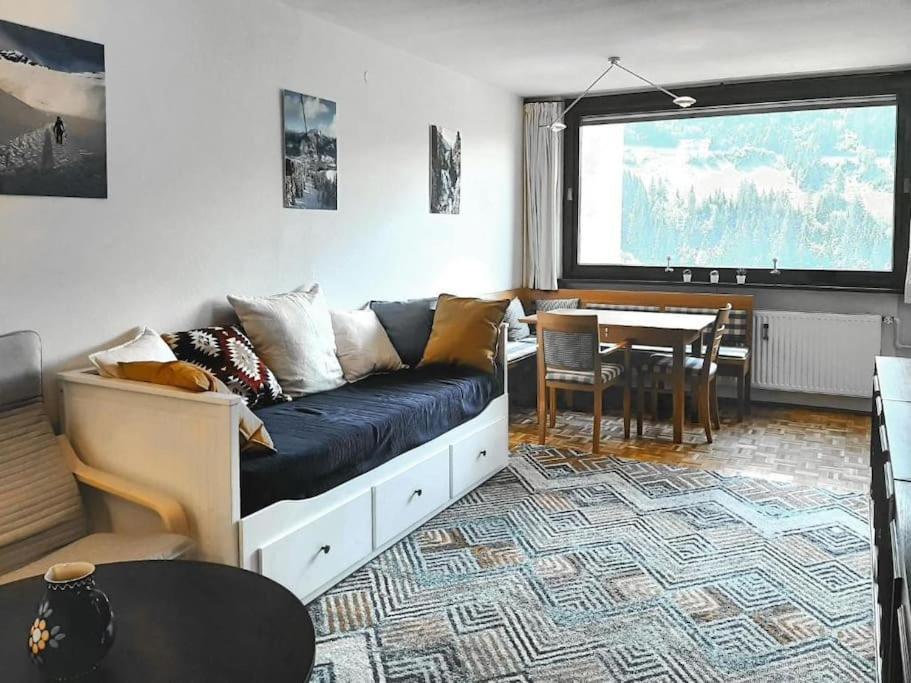 Cozy Apartment W a View & Own Garden - billede 1