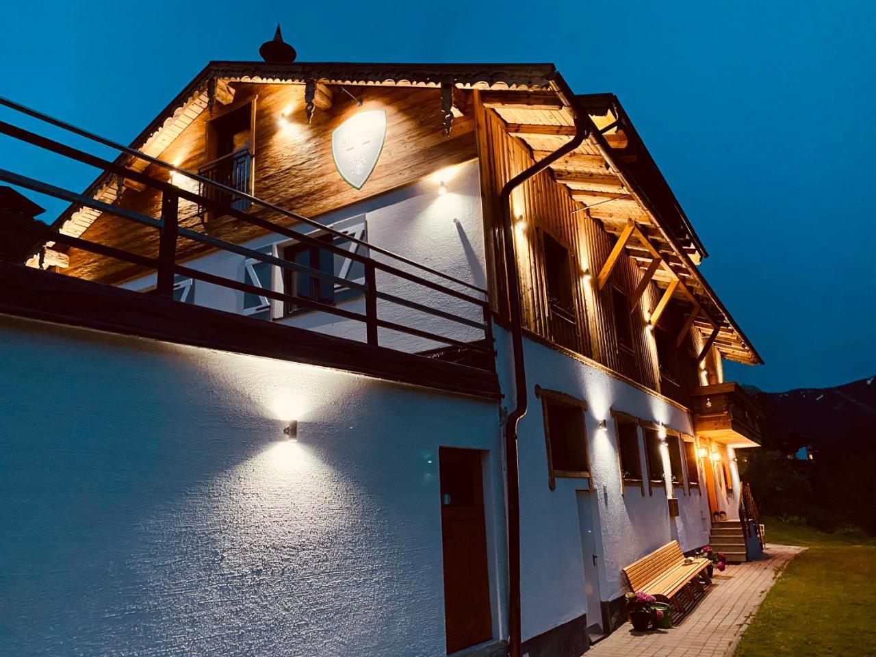 Alm Seasons Premium Chalet & Studios – billede 3