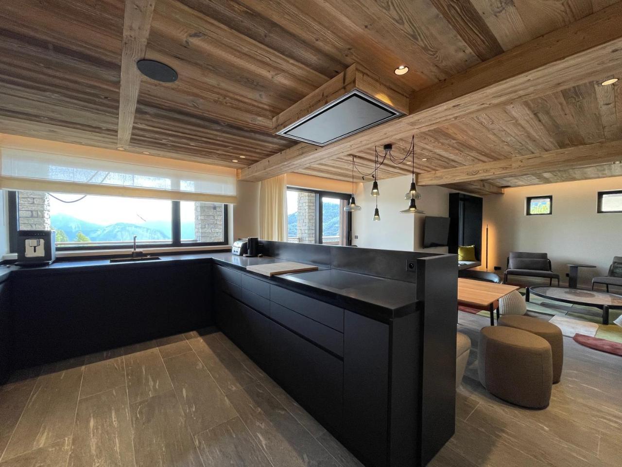 Homency - Chalet White Stone Neige Et Soleil - billede 2