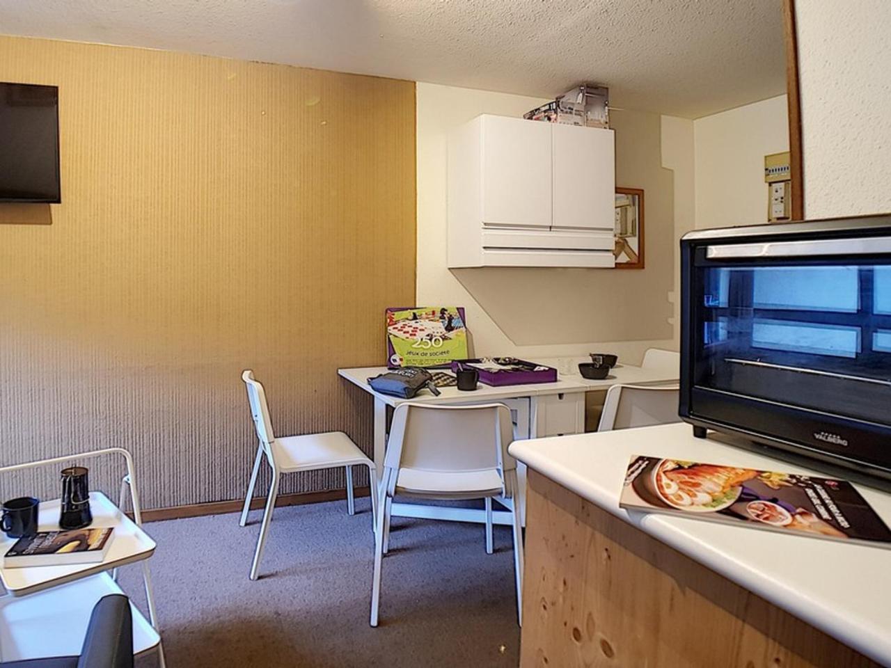 Studio Cabine Classique Aux Menuires, Proche Pistes - Fr-1-344-1228