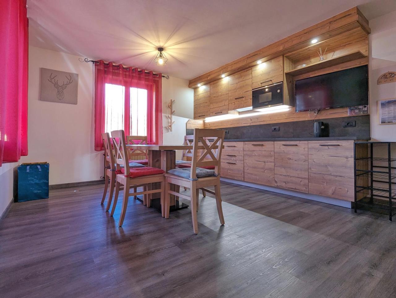 Lg Apartment Livigno - Modern Alpine Comfort - billede 1