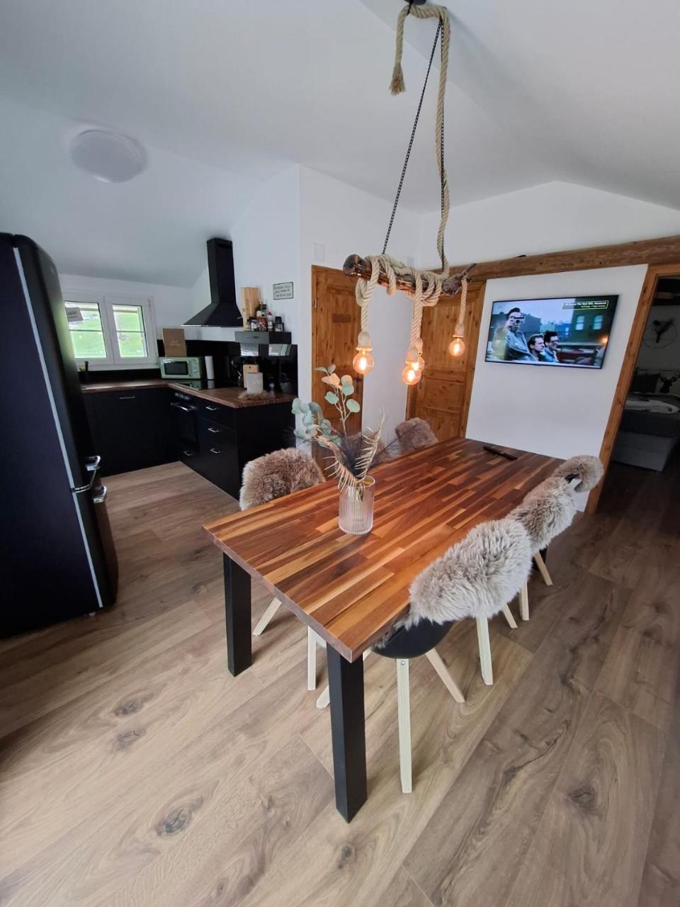 Bijou Hollandia – bild 1
