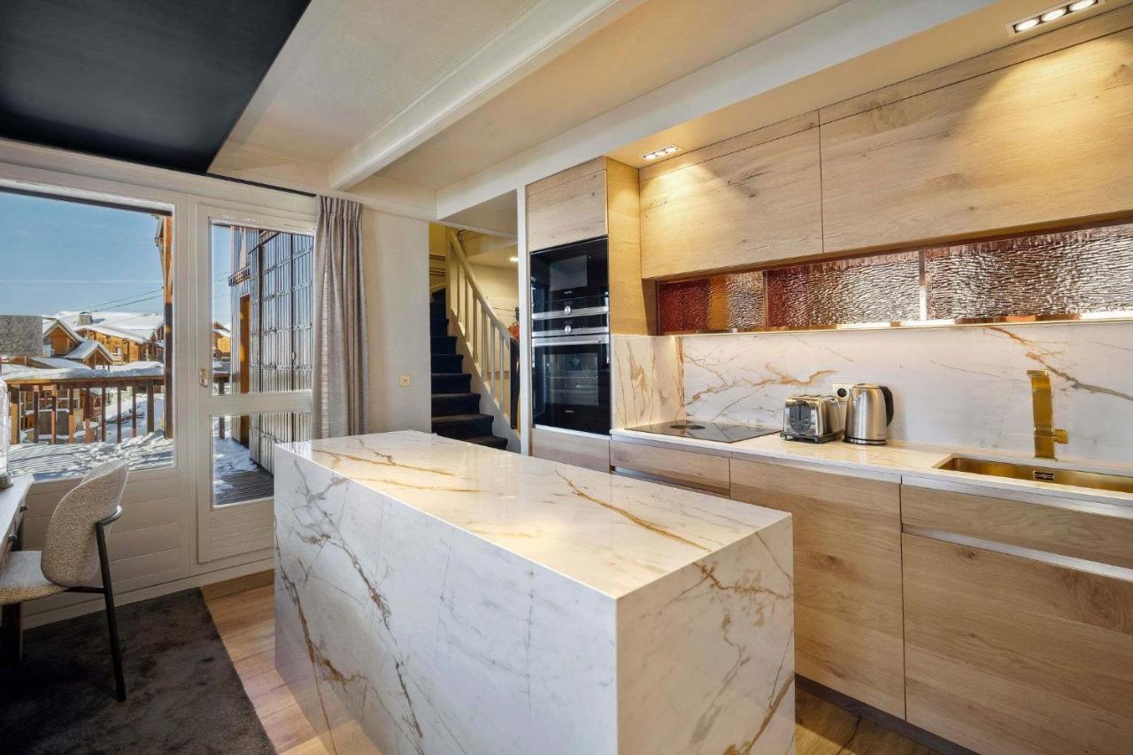 Luxurious Apartment with Ski-In And Out Access in Centre - billede 4