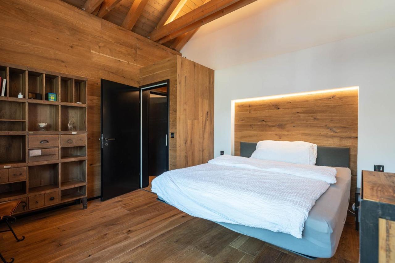 Central, Luxury, Chalet-Style Penthouse Apartment – bild 5