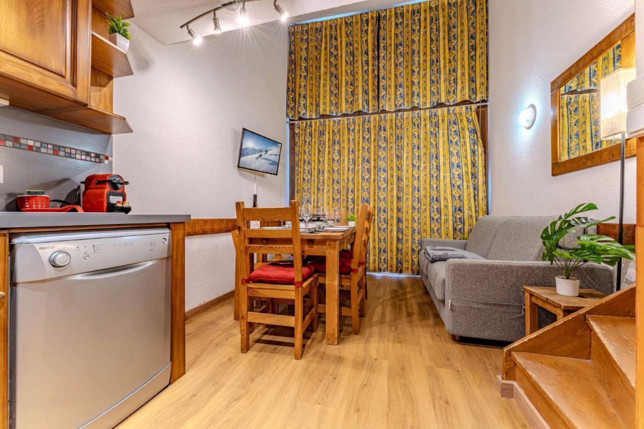 Cozy Duplex with Balcony, Parking & Mountain View - Residence Le Silveralp - billede 4