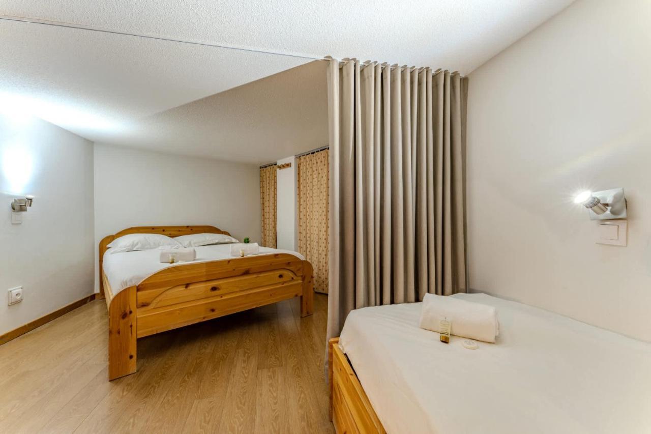 Cozy Mountain Apartment - Ski-In Ski-Out Access, Balcony & Parking - Residence Le Silveralp - billede 2