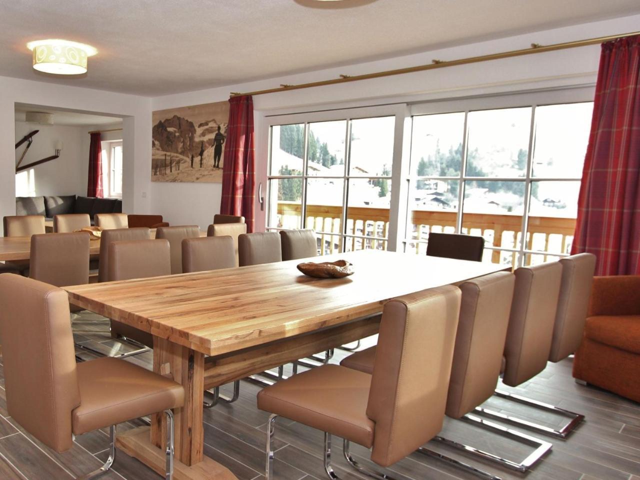 Chalet in Saalbach by Ski Lift & Slopes – billede 3