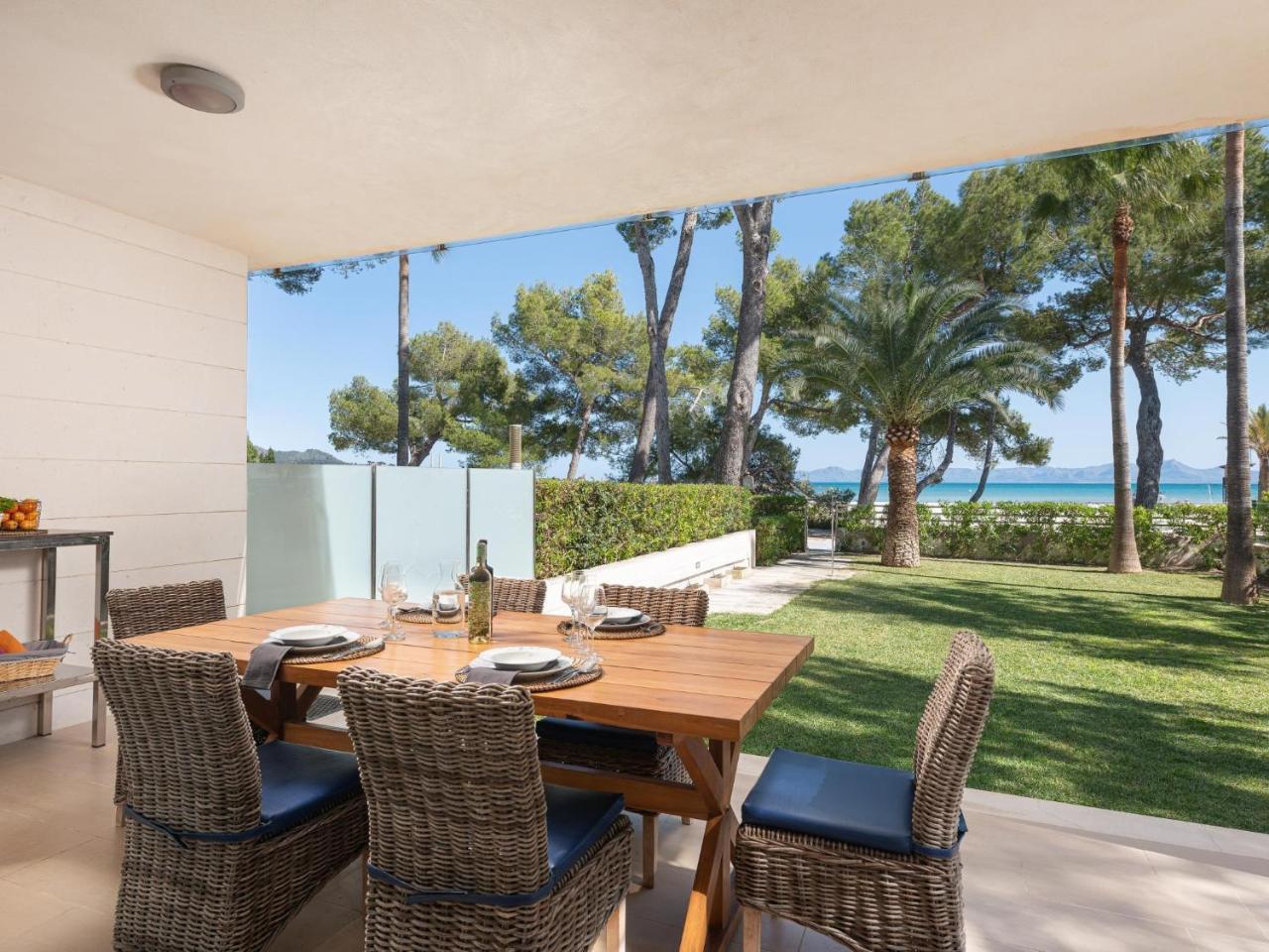 Exclusiva Villa Saturn En Primera Linea de Playa En Alcudia Con Jacuzzi - billede 4