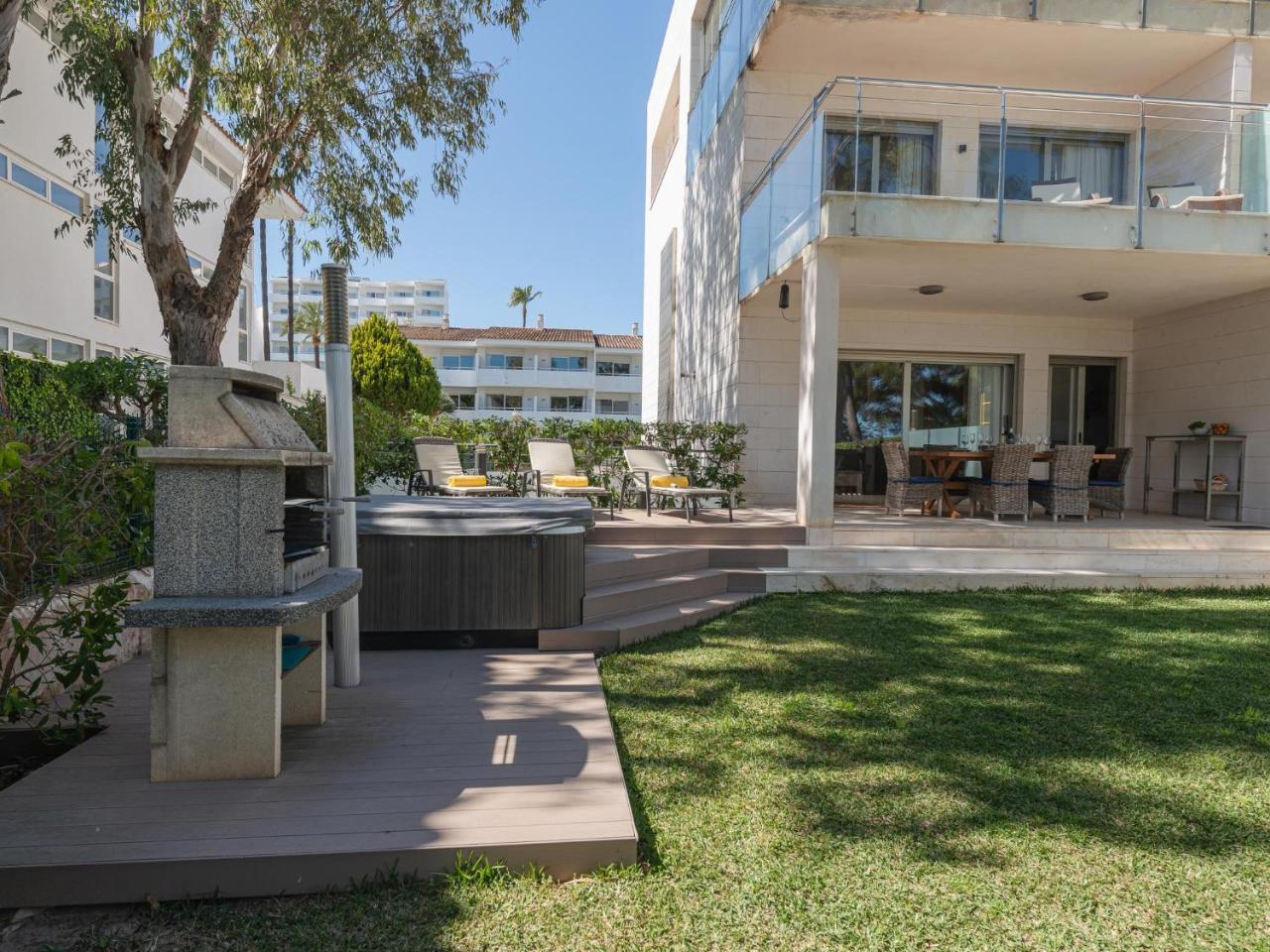Exclusiva Villa Saturn En Primera Linea de Playa En Alcudia Con Jacuzzi – billede 5
