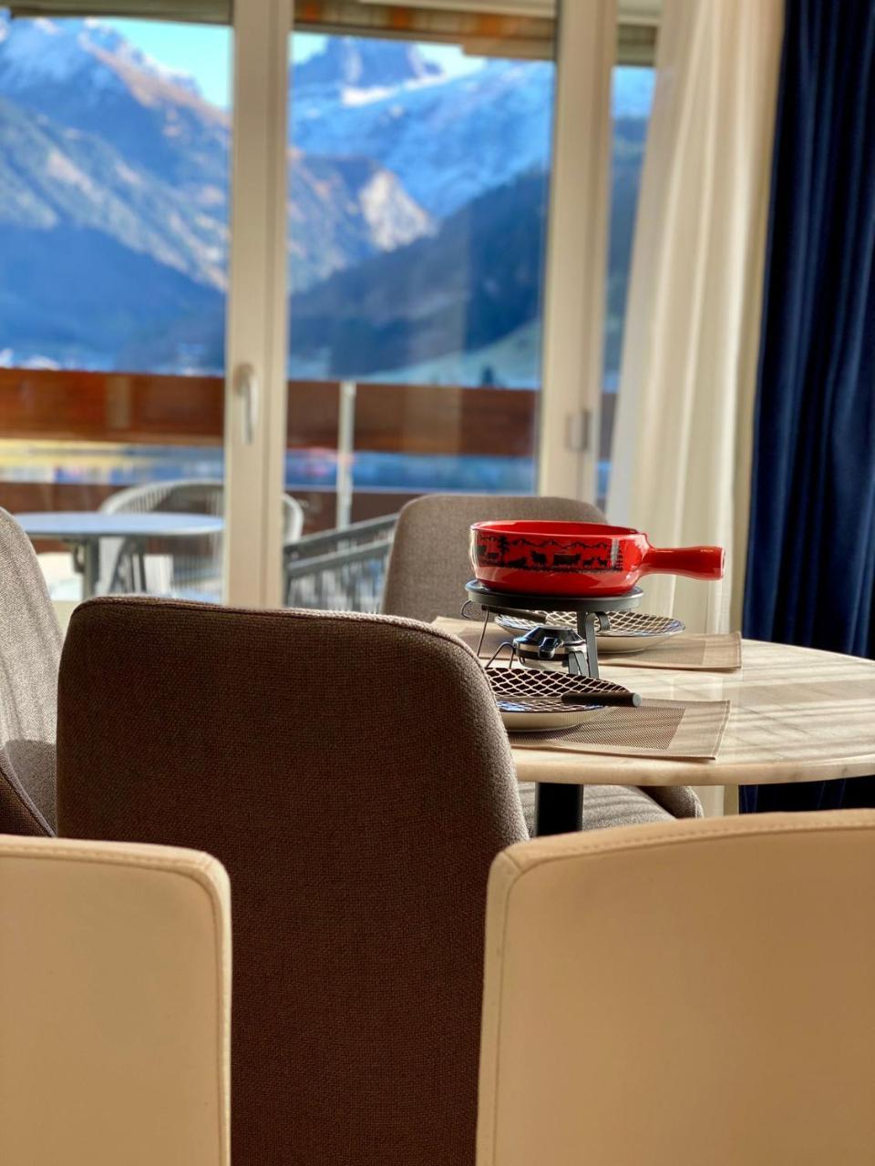 Wunderstay Alpine 303 New Studio with Lake & Mountain View – bild 3