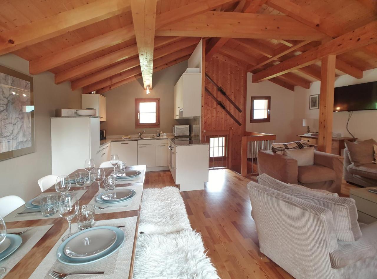 Mountain Village Chalet - billede 2