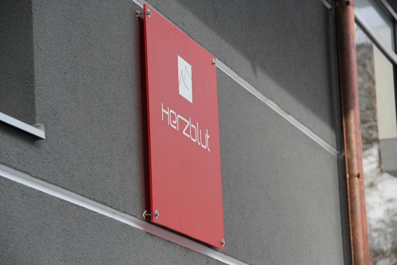 Herzblut – billede 2