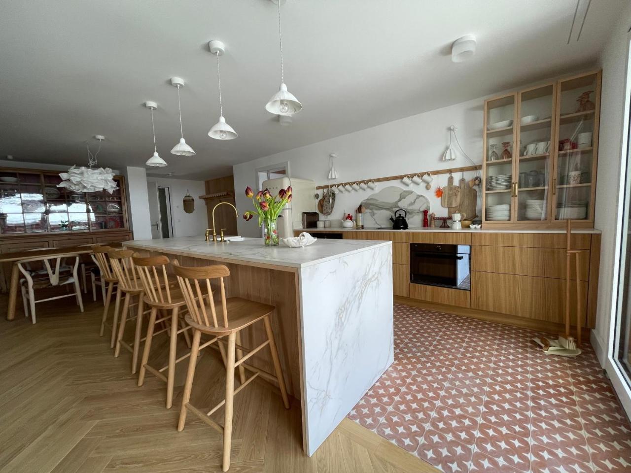 Sonnenhof Juliet - Design-Led Swiss Luxury - billede 1