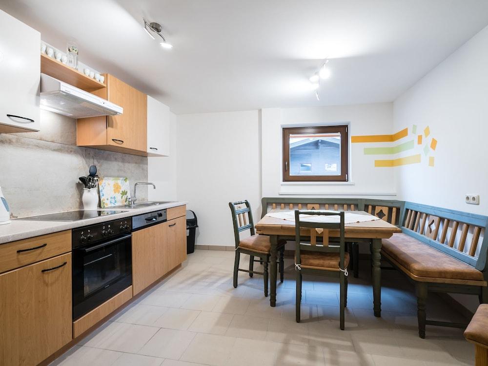 Spacious Apartment in Salzburg Near Ski Area – billede 1