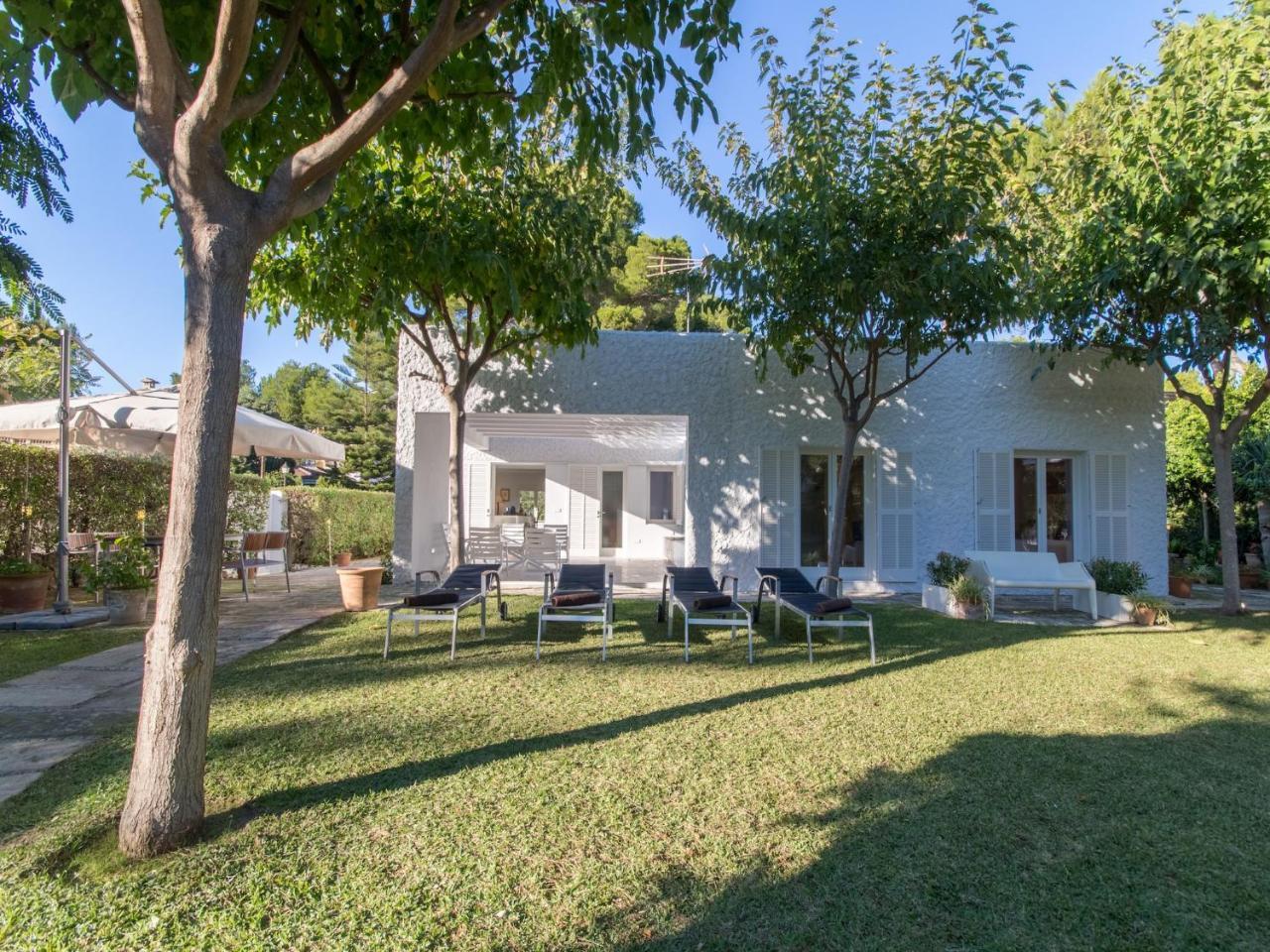 Elegant Beachside Can Catlar Villa – billede 5