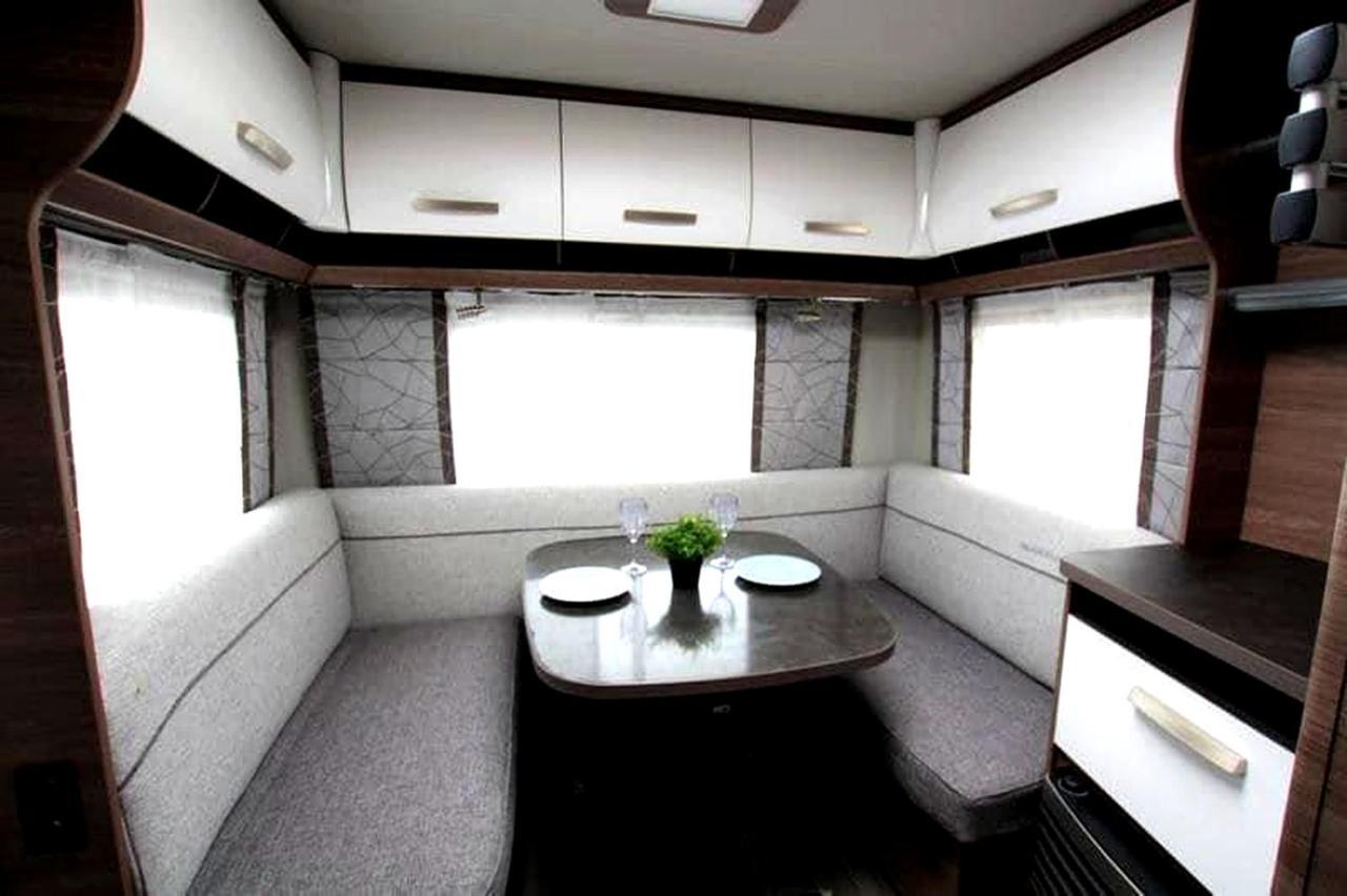Cozy Caravan in Camping Erlengrund, Bad Hofgastein - billede 2