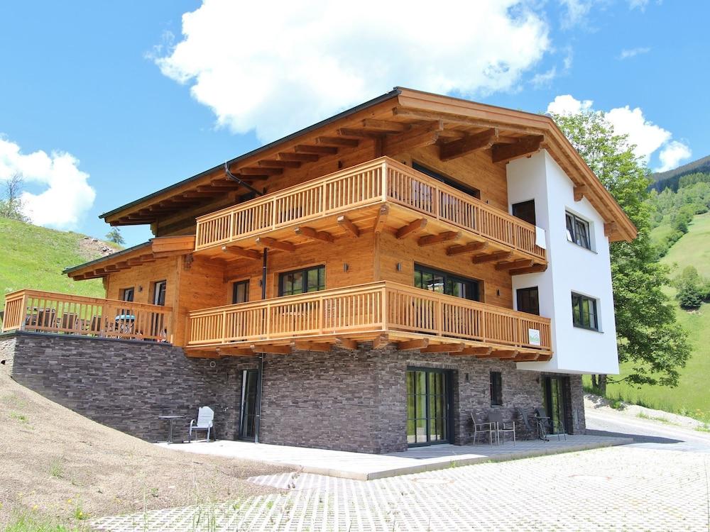 Chalet in Saalbach-Hinterglemm with Sauna – billede 1