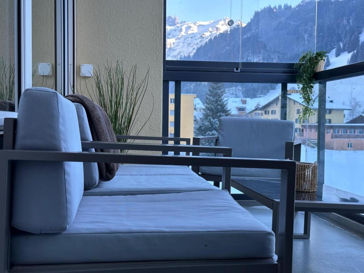 Alpine Escape Titlis, Ski, Lake – bild 1