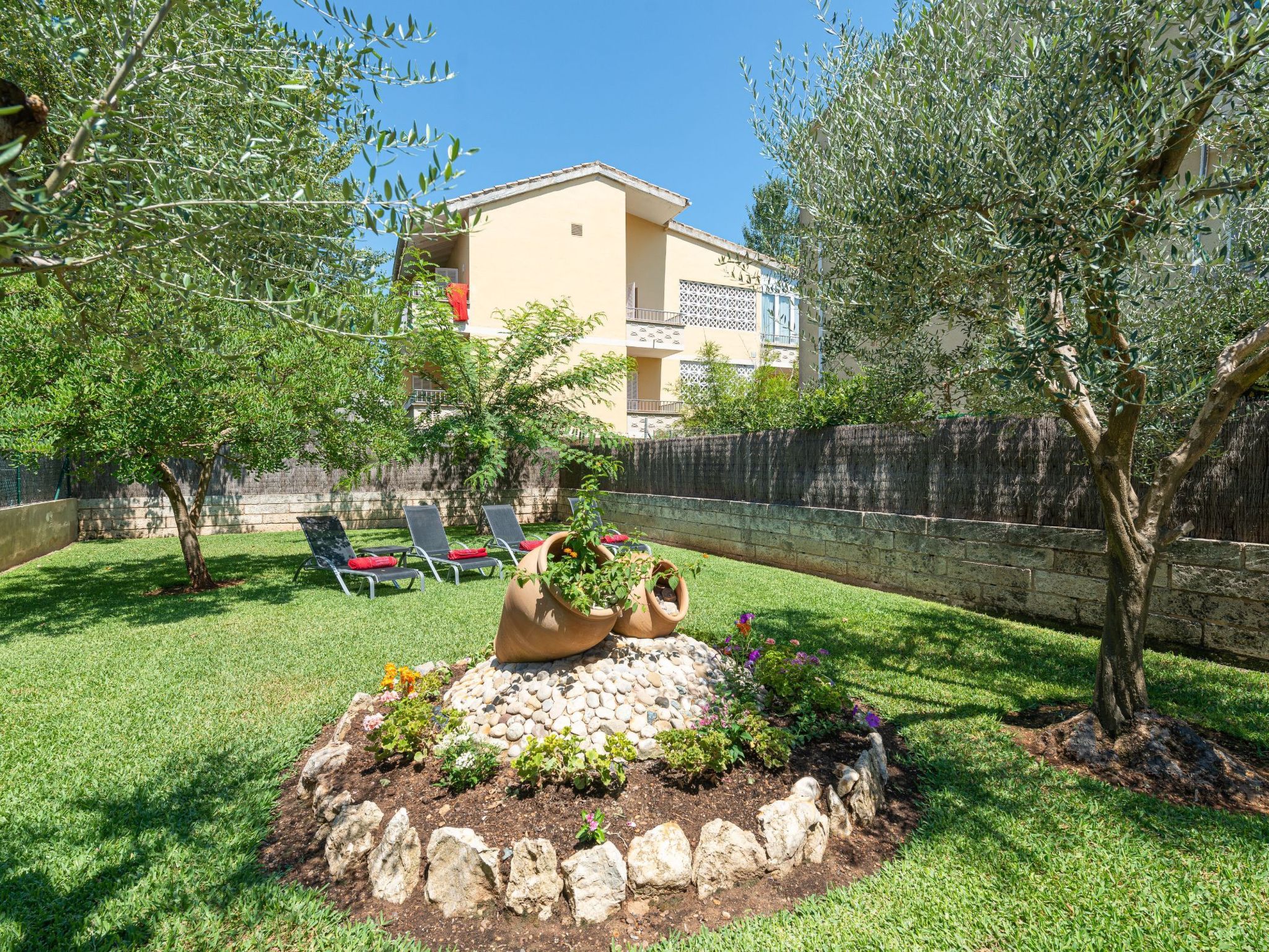 Stilvolle Villa mit Terrasse und Nähe zum Strand - billede 3