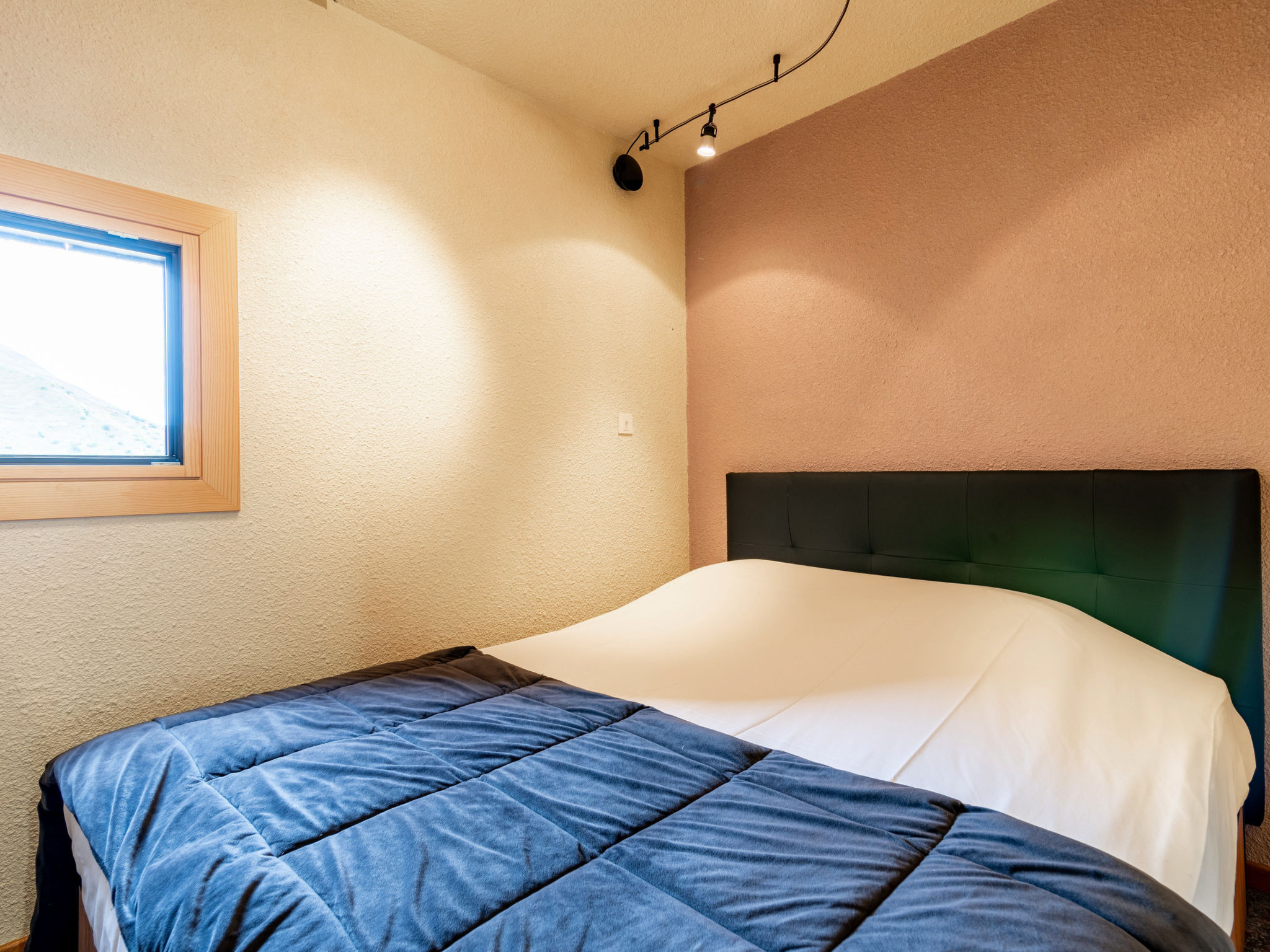 Home Club (Lavachet) - billede 3