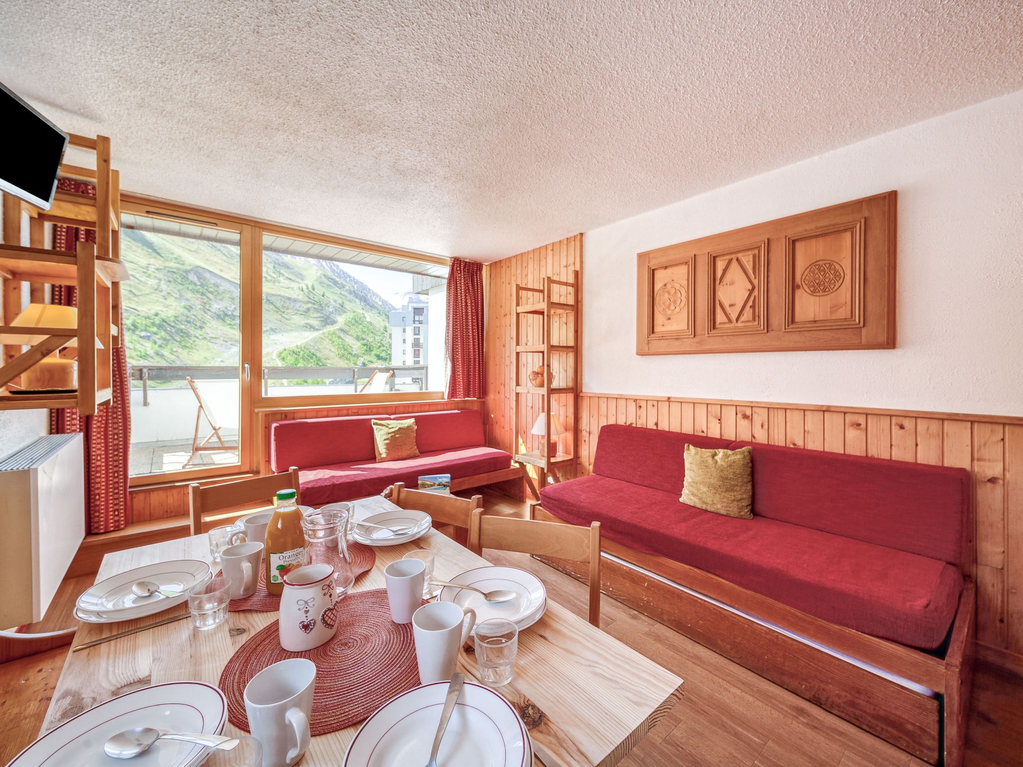 Home Club (Lavachet) - billede 1