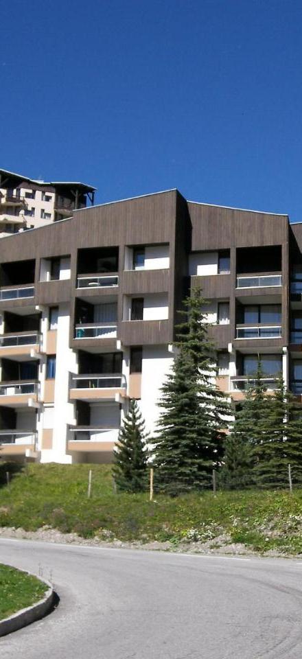 Apartment (2 sofa beds) – Apartment Melezes 33 by Interhome