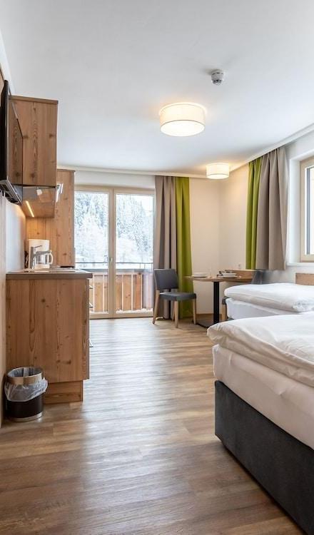 Chalet with Sauna And Jokercard in Summer – billede 3