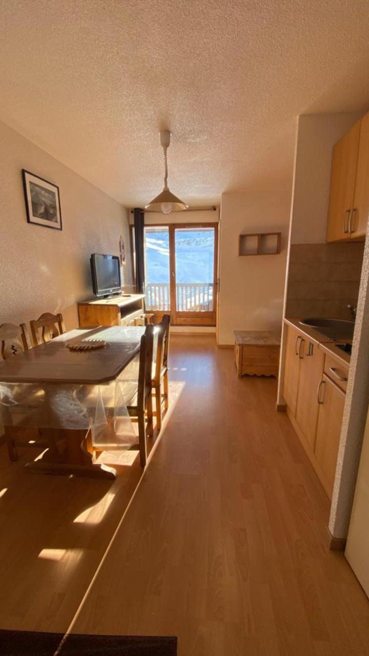 Two-Bedroom Apartment (1 double bed) - Free WiFi – Charmant T2 Montagne Ensoleille