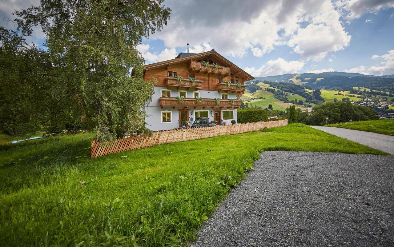 Pension Enzian, Saalbach