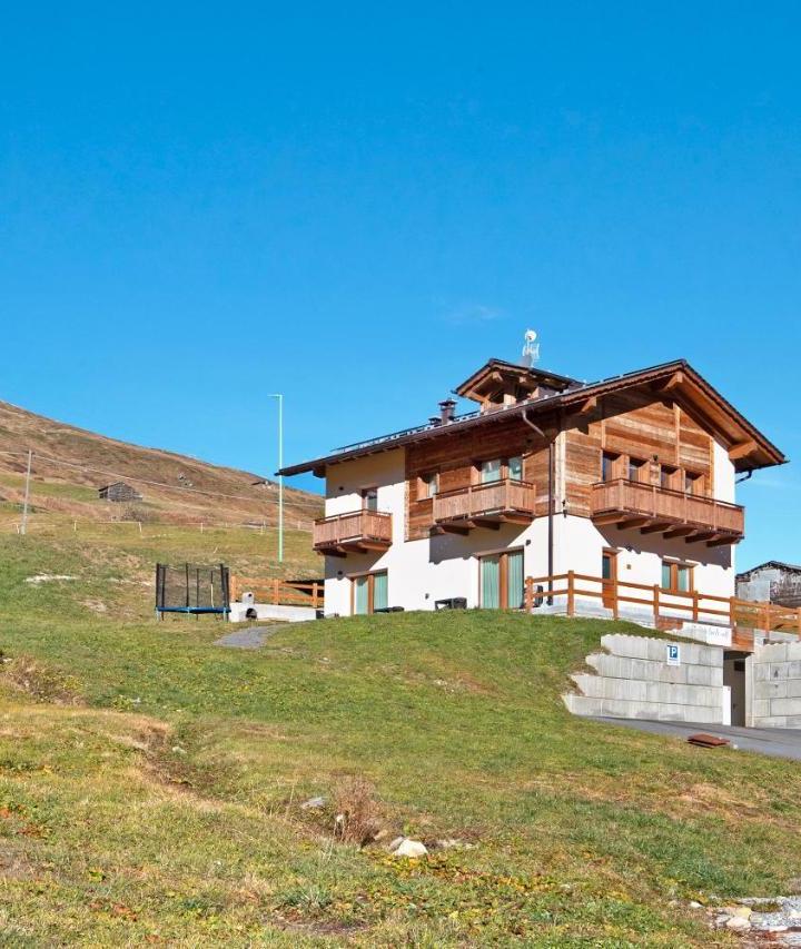 One-Bedroom Apartment with Garden View (1 large bed) - Free WiFi – Nido Tra Le Valli