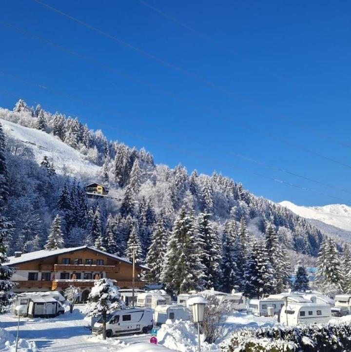 Studio Apartment (2 single beds) - Free WiFi – Kur-Camping & Appartementhaus Erlengrund