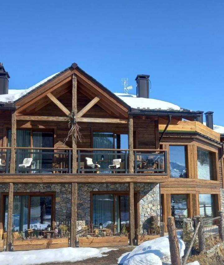 Family Studio (Bedroom#1: 1 bunk bed and 1 large bed) - Free WiFi – Green Hospitality Monolocale Stella Alpina