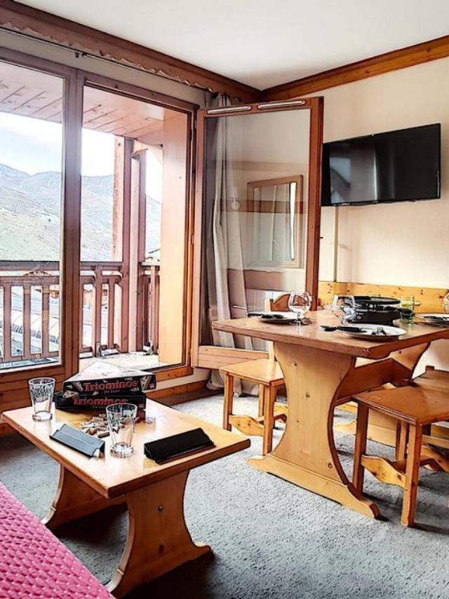 Residence Valmonts a - Appartement Standard · Depart Ski Aux Pieds · Balcon Mae-2414 – bild 5