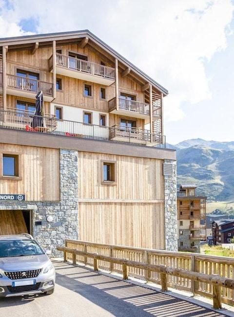 Apartment in Les Menuires with SPA & Ski Access – Les Menuires