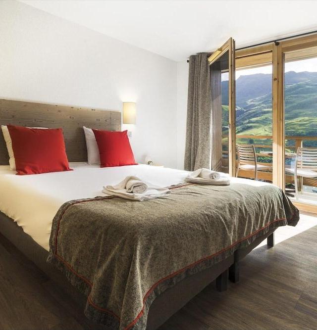 Apartment in Les Menuires with SPA & Ski Access – bild 8