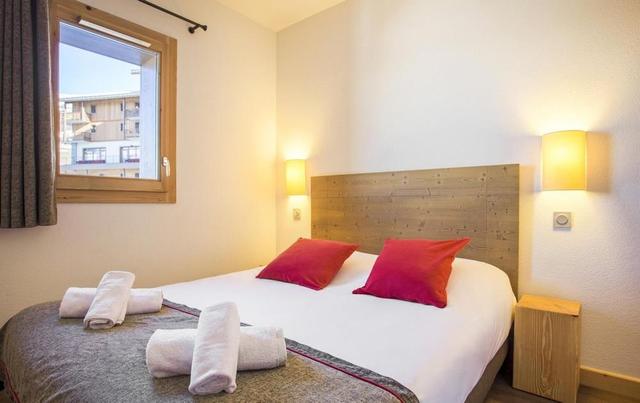 Apartment in Les Menuires with SPA & Ski Access – bild 9
