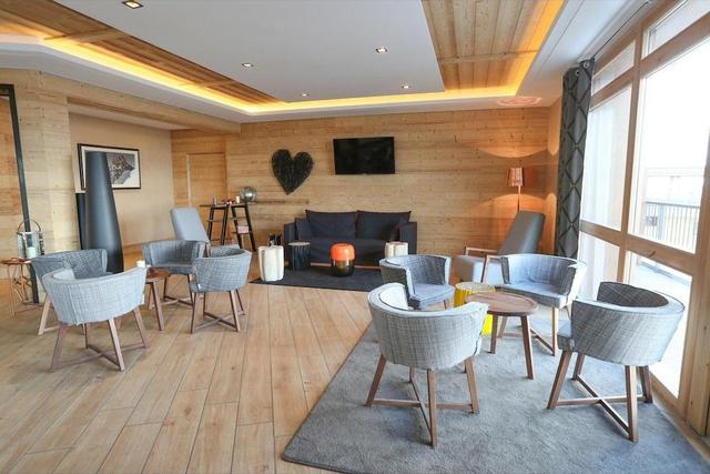 Apartment in Les Menuires with SPA & Ski Access – bild 10