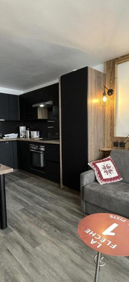 Apartment (4 Adults) (1 double bed, Bedroom#1: 2 single beds) – Duplex 4 Pers, Balcon Sud, Les Menuires, Parking - Fr-1-452-357