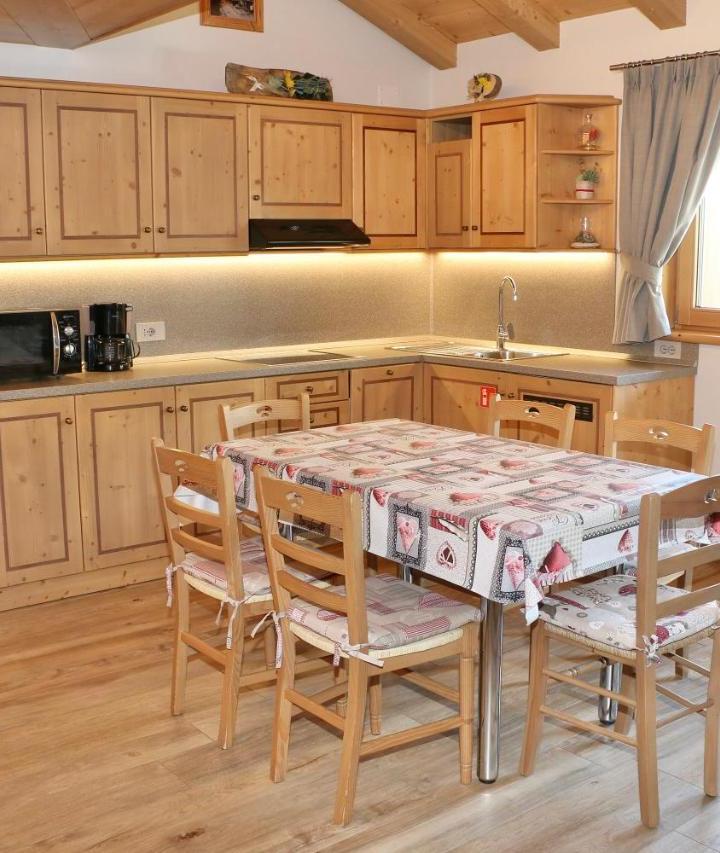 One-Bedroom Apartment (3 Adults) (1 sofa bed) - Free WiFi – Appartamenti Bait Carosello