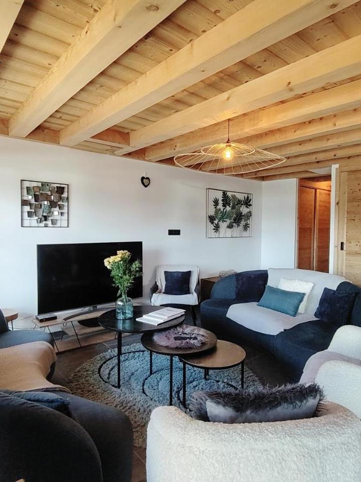Five-Bedroom Deluxe Apartment (1 large bed) - Free WiFi – Homency - Residence de L'alpe 304