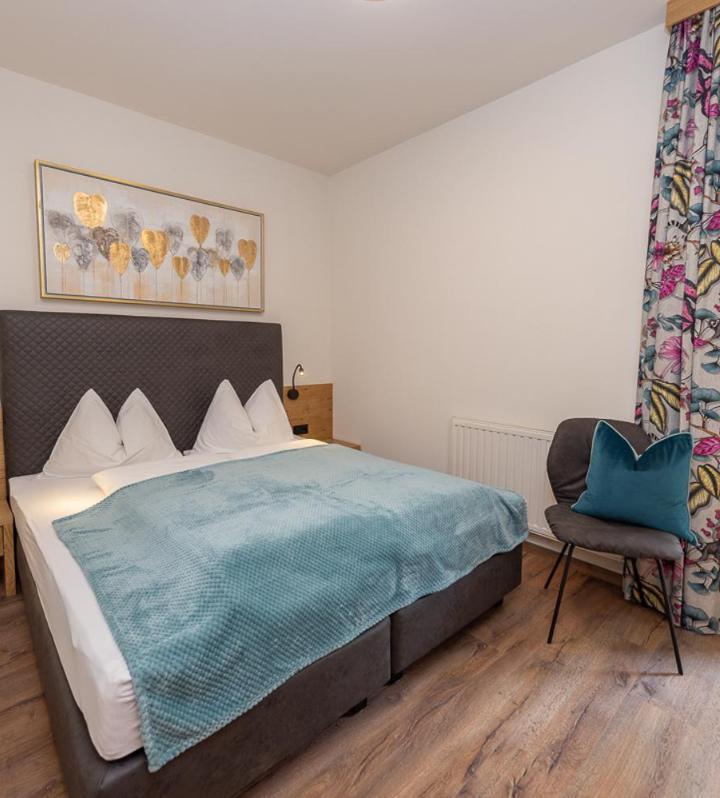 Signature Apartment, Balcony, Mountain View (1 Queen Bed and 1 Queen Sofa Bed) – Furstauer