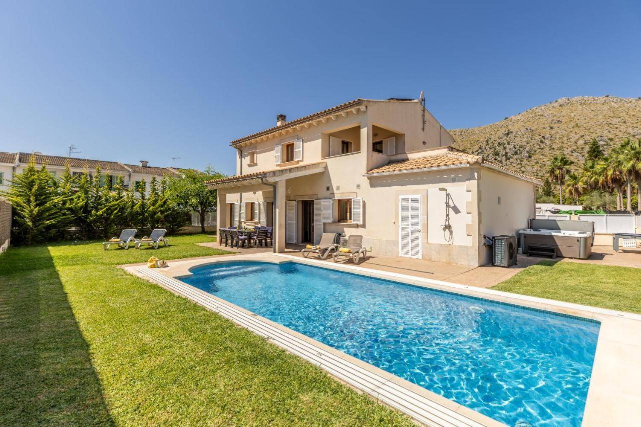 Villa Nelly 15 Min From the Beach, Alcúdia