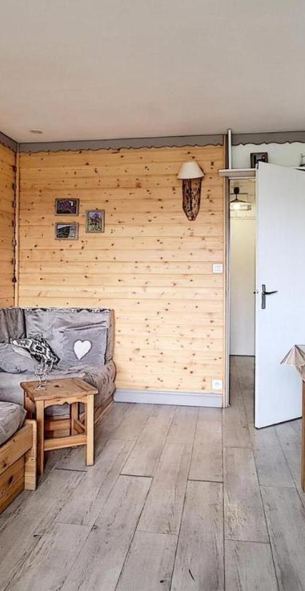 Studio – Residence Burons - Studio Moderne · Ski Aux Pieds · Balcon Avec Tres Jolie Vue Mae-2024