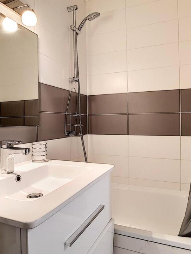 Residence Burons - Studio Moderne · Ski Aux Pieds · Balcon Avec Tres Jolie Vue Mae-2024 – bild 9