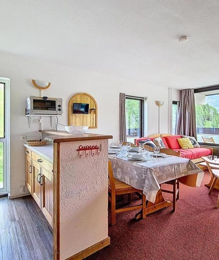 Appartement - Free WiFi – Residence Dorons - Appartement Agreable · Acces Direct Aux Pistes · Balcon Mae-2204