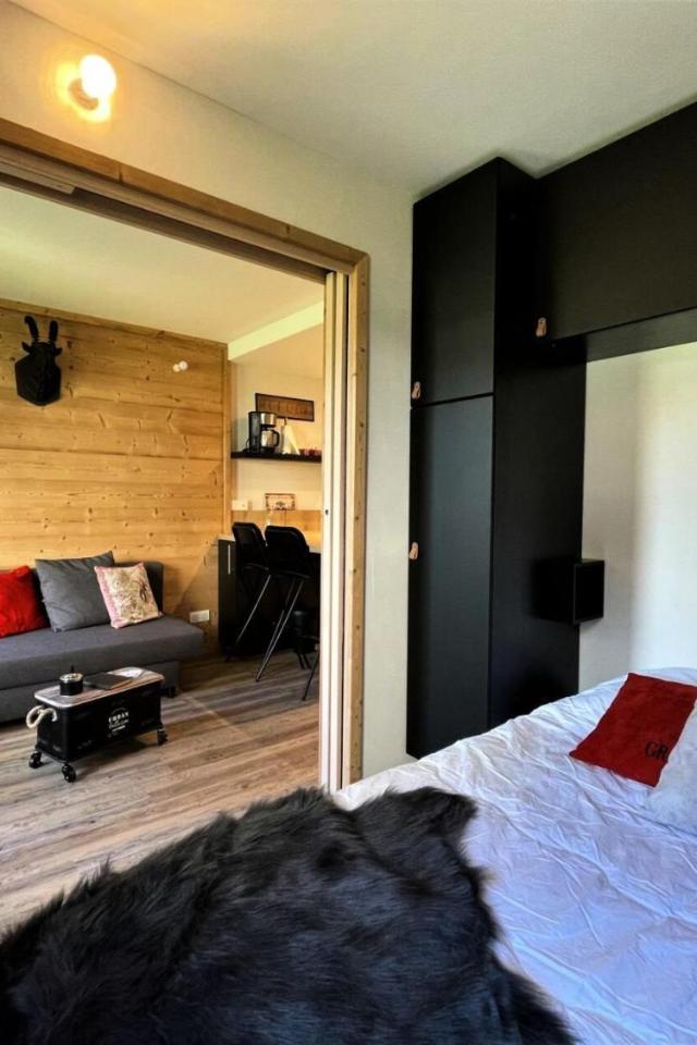 Residence Villaret - Appartement Pour 4 Personnes Mae-4101