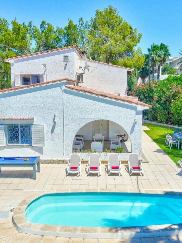 Villa Alcudia Beach by Villa Plus