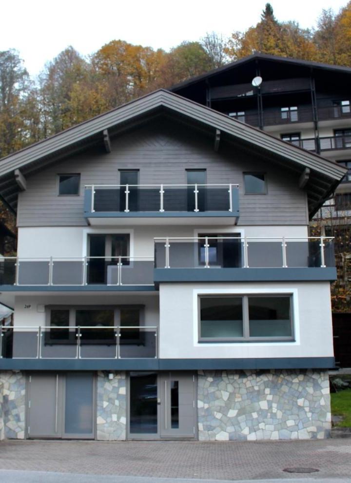 Double Room with Balcony (1 extra-large double bed) - Free WiFi – Pension Auwirt Saalbach