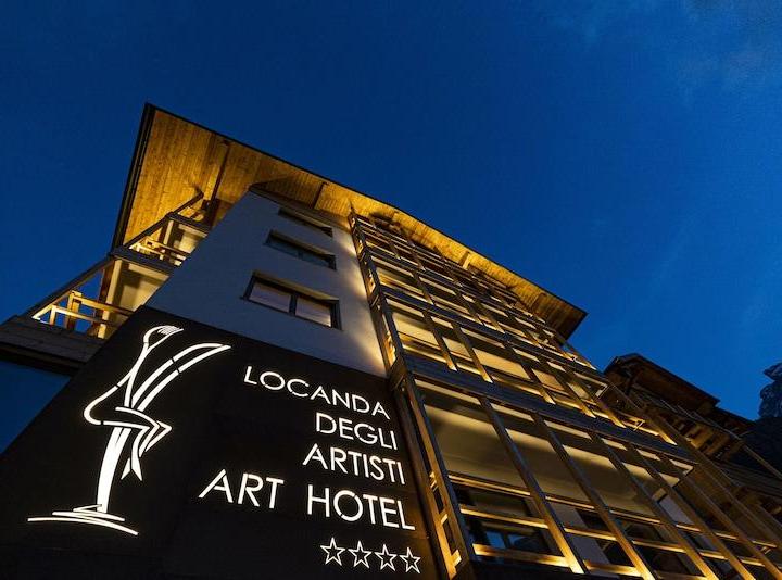 Honeymoon Double Room, 1 King Bed, Sauna, Mountain View (1 King Bed) – Locanda Degli Artisti Art Hotel